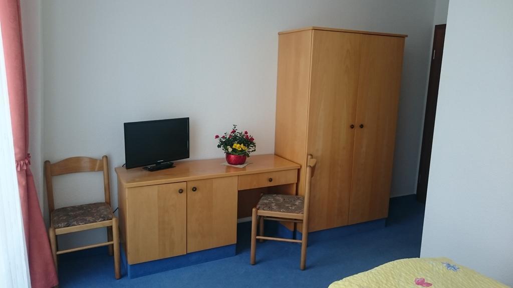 Pension Und Berggasthaus Kapellenstein Geyer Rum bild